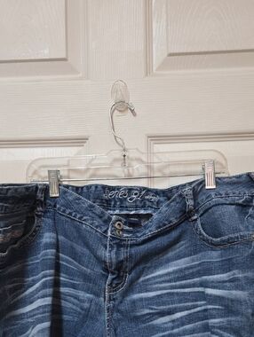 Women's Blue Washed Denim Shorts